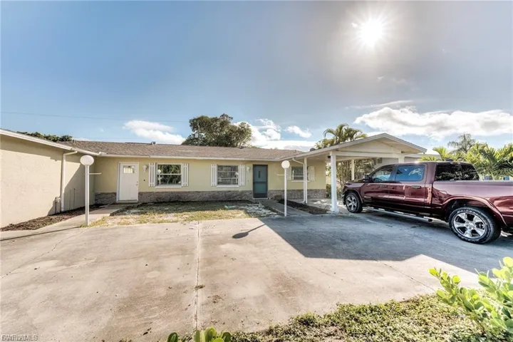 5227 Coronado Pkwy 1, Cape Coral, Florida 33904