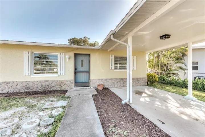 5227 Coronado Pkwy 1, Cape Coral, Florida 33904