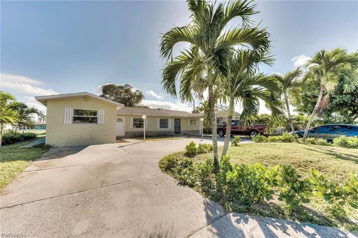5227 Coronado Pkwy 1, Cape Coral, Florida 33904