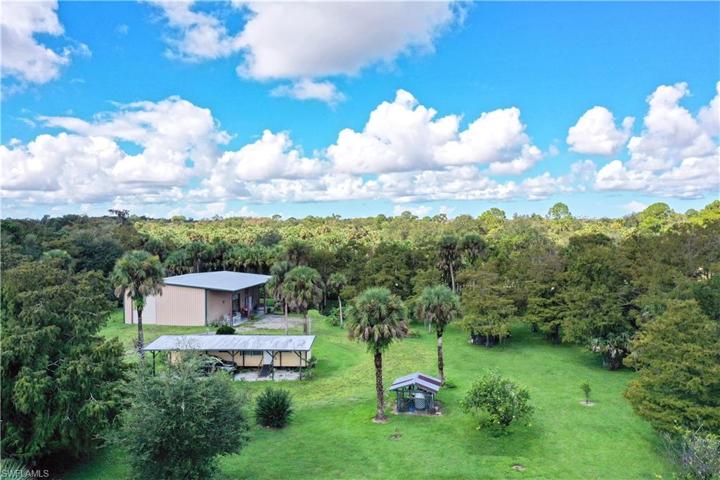 1721  Rock  RD, Naples, FL 34120