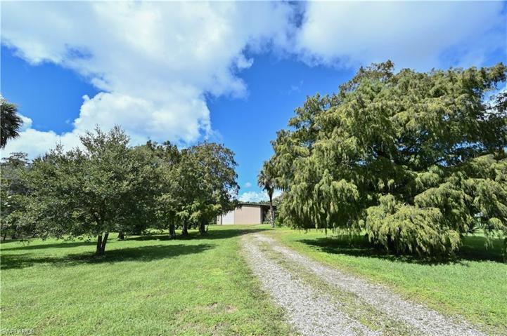 1721  Rock  RD, Naples, FL 34120