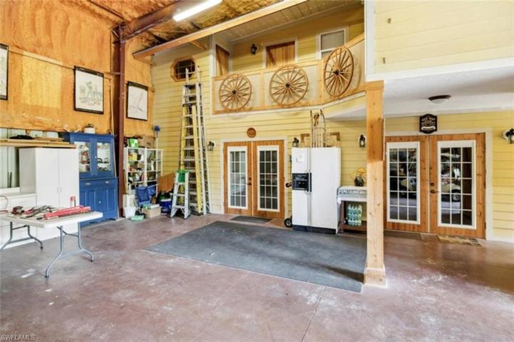 1721  Rock  RD, Naples, FL 34120