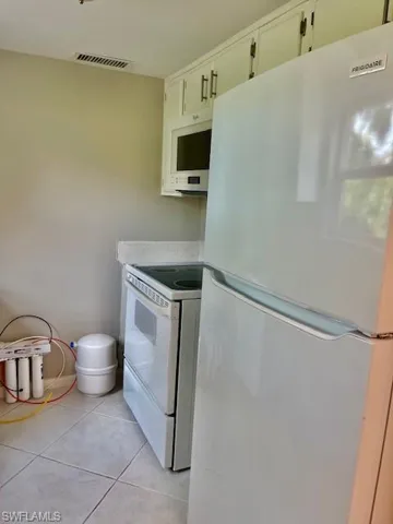 744 Wedge Dr # 27, Naples Fl 34103