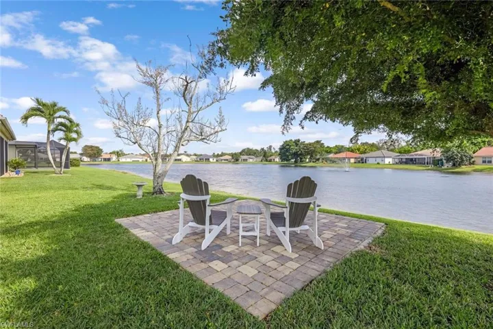 7549 Cameron CIR, FORT MYERS FL 33912