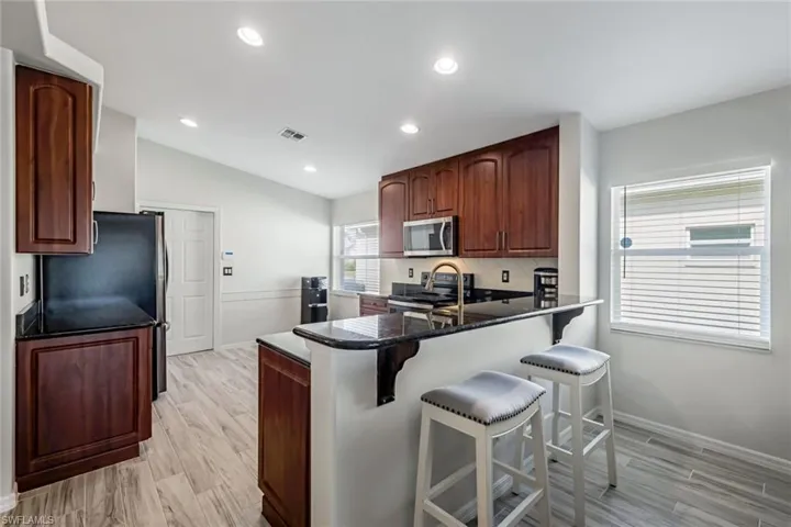 7549 Cameron CIR, FORT MYERS FL 33912