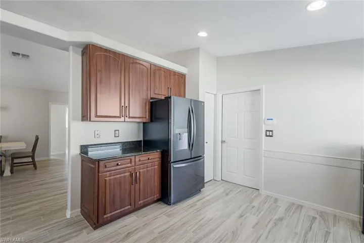 7549 Cameron CIR, FORT MYERS FL 33912