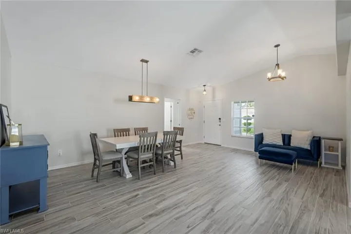 7549 Cameron CIR, FORT MYERS FL 33912