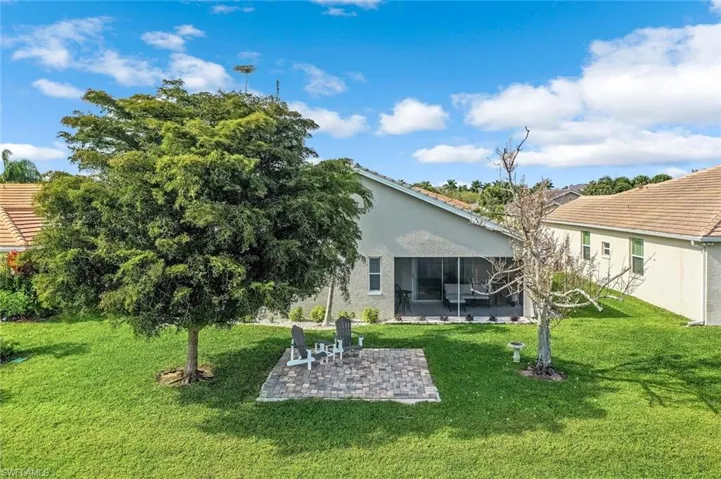 7549 Cameron CIR, FORT MYERS FL 33912