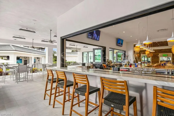 Sandbar Restaurant and bar