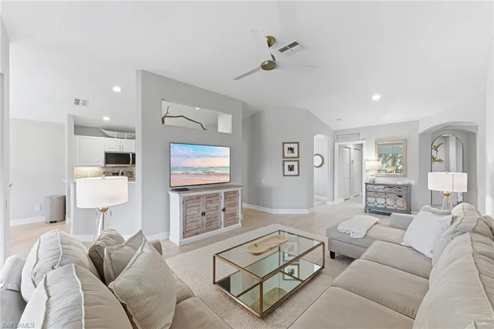 832 Carrick Bend Cir 202, Naples, Florida 34110
