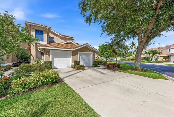 832 Carrick Bend Cir 202, Naples, Florida 34110