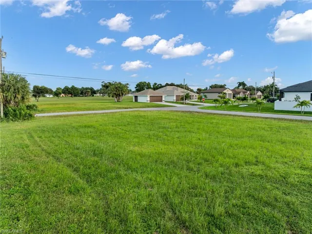 1424 Nw 31st Ave, Cape Coral, Florida 33993