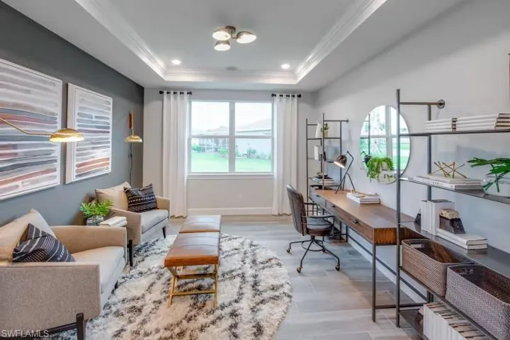 Furnished model, options may vary.