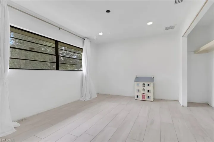 27126 Rue De Paix, Bonita Springs, Florida 34135