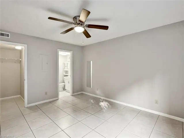 4621  Bayshore  DR, Naples, FL 34112