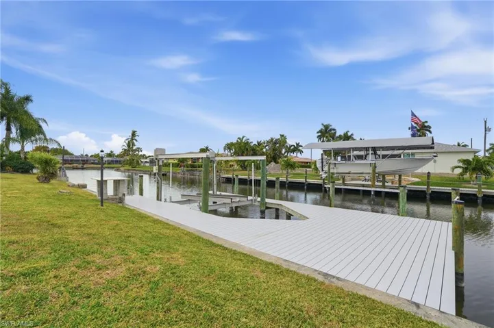 Dock