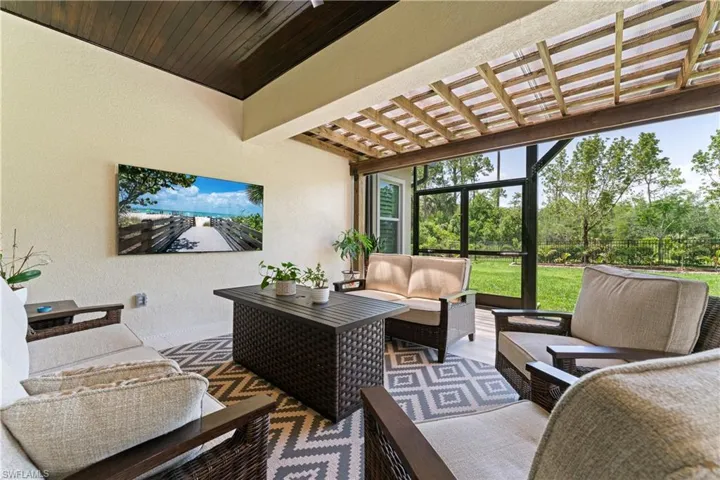 View of patio / terrace featuring outdoor lounge area