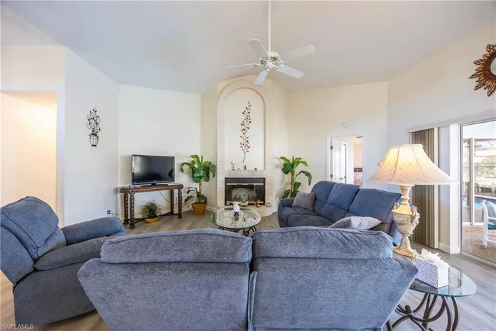 3316 Se 19th Pl, Cape Coral, Florida 33904