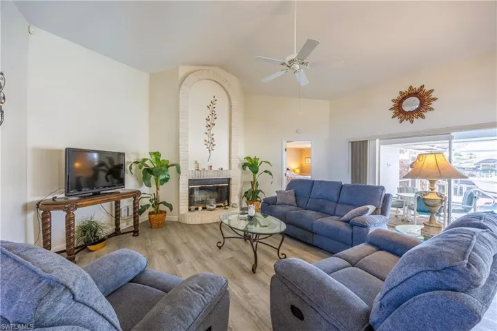 3316 Se 19th Pl, Cape Coral, Florida 33904