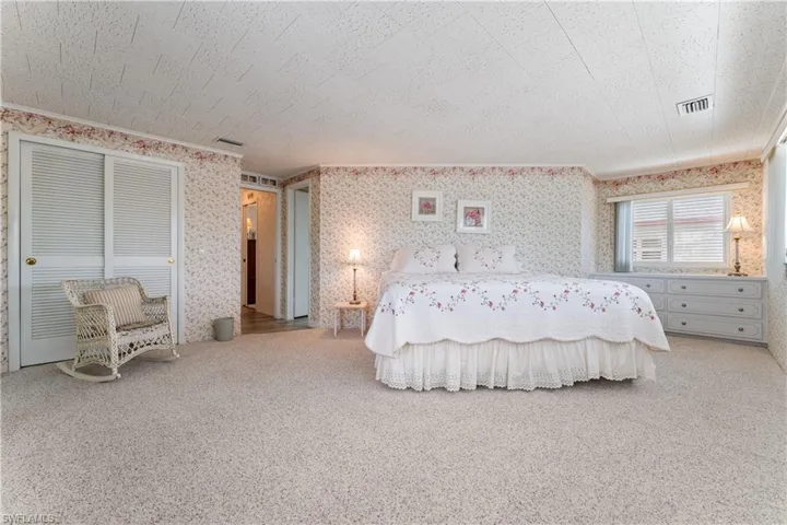 237  Palmer  BLVD, North Fort Myers, FL 33903