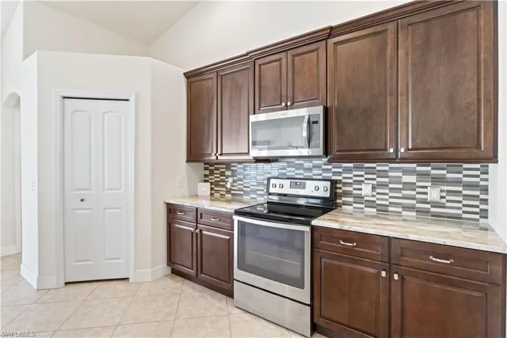 2834 SW 24th  AVE, Cape Coral, FL 33914