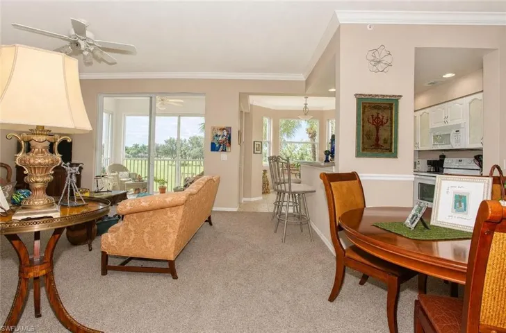 10453 Washingtonia Palm Way 3323, Fort Myers, Florida 33966