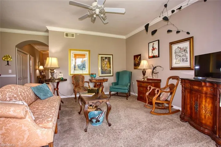 10453 Washingtonia Palm Way 3323, Fort Myers, Florida 33966