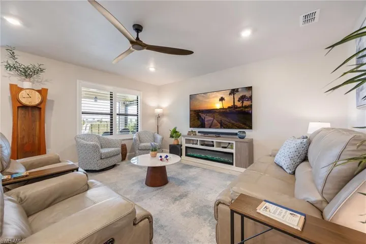 1243 Caloosa Cove Dr, Labelle, Florida 33935