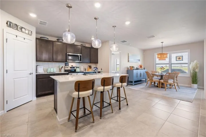 1243 Caloosa Cove Dr, Labelle, Florida 33935