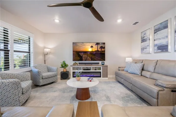1243 Caloosa Cove Dr, Labelle, Florida 33935