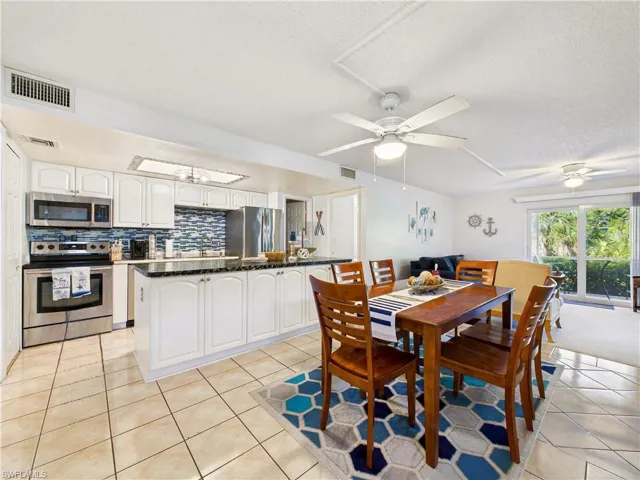 232 Palm Dr 47-5, Naples, Florida 34112