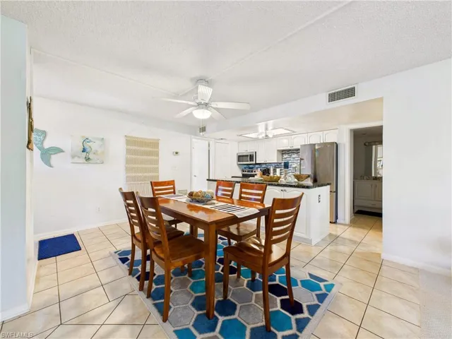 232 Palm Dr 47-5, Naples, Florida 34112