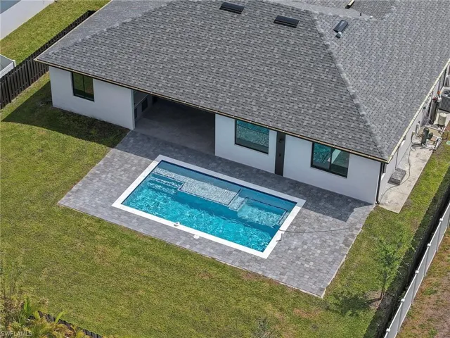 2015 21st St, Cape Coral, Florida 33993