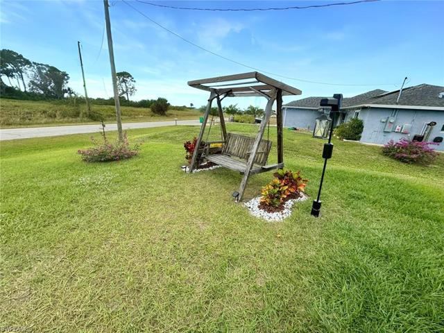 9032  Meadow  CIR, LABELLE, FL 33935