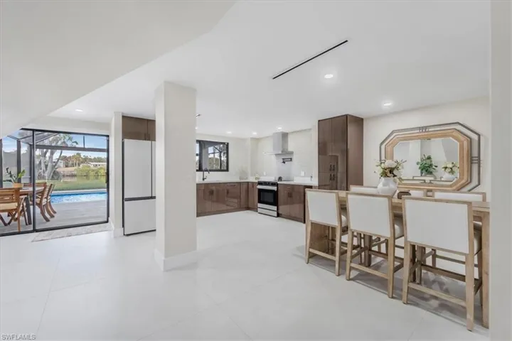 Upgraded furnished kitchen