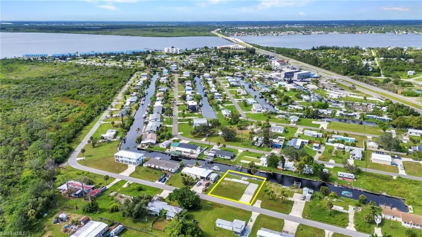 4177 Hollis Ave, Port Charlotte, Florida 33953
