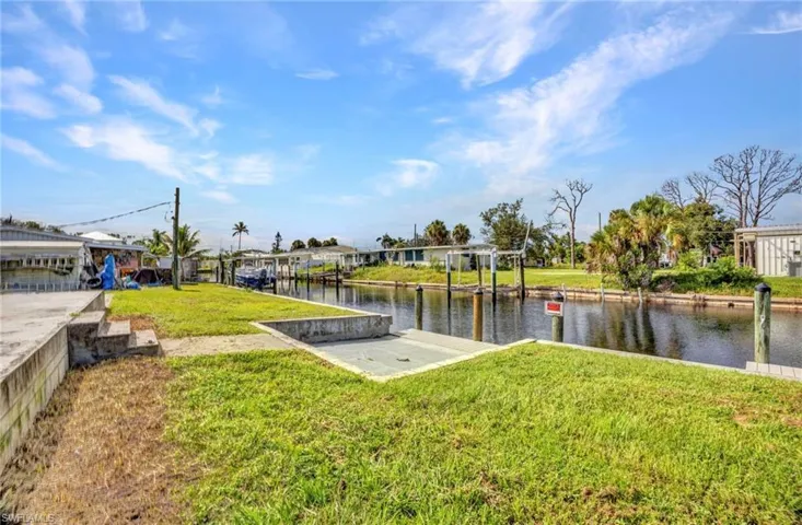 4177 Hollis Ave, Port Charlotte, Florida 33953