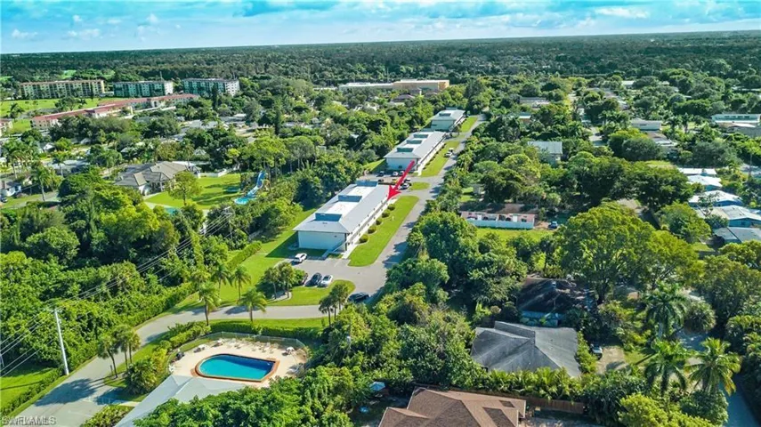 1095 Rosemary Ct, Naples, Florida 34104