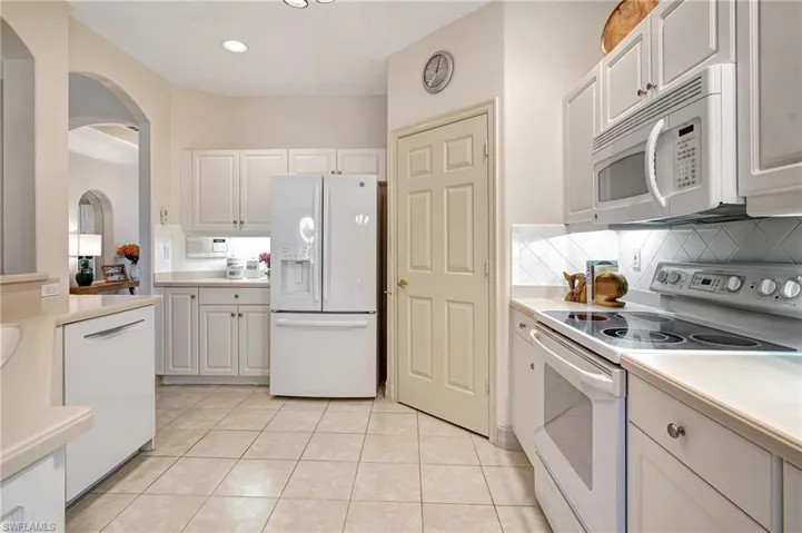 867 Carrick Bend Cir W # 2101, Naples Fl 34110