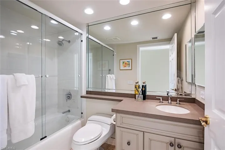 Guest Bathroom 2