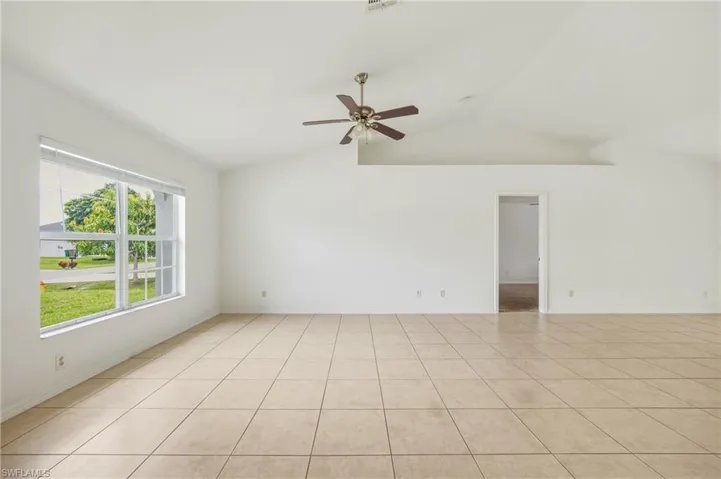 2022 Sw 15th Ave, Cape Coral, Florida 33991