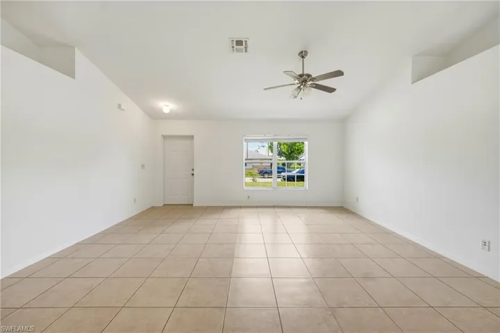 2022 Sw 15th Ave, Cape Coral, Florida 33991