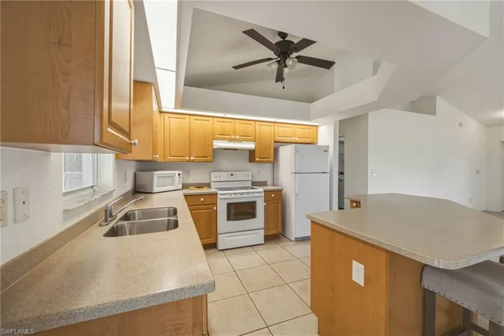 2022 Sw 15th Ave, Cape Coral, Florida 33991