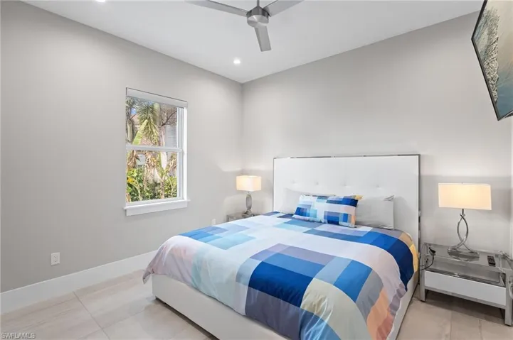 Guest bedroom-1