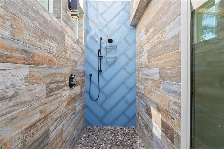 Private outdoor shower