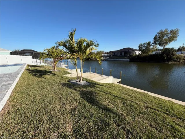 112 Ne 6th St, Cape Coral, Florida 33909