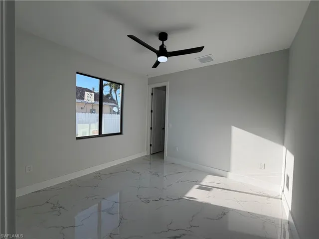 112 Ne 6th St, Cape Coral, Florida 33909
