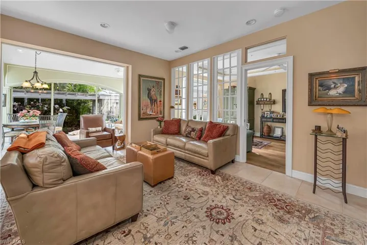 1155  4th S ST, Naples, FL 34102