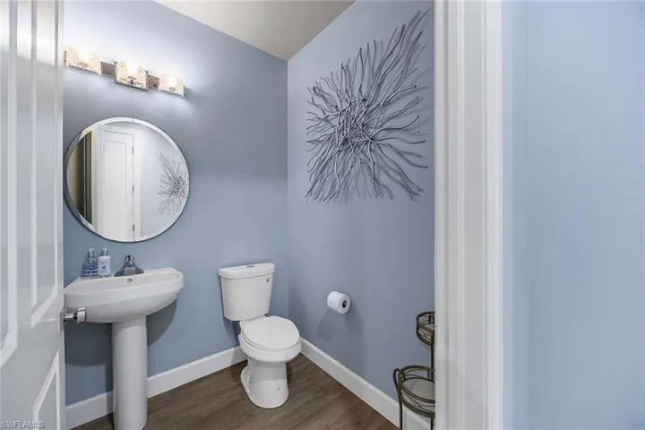 10620 Gulf Shore Dr 203, Naples, Florida 34108