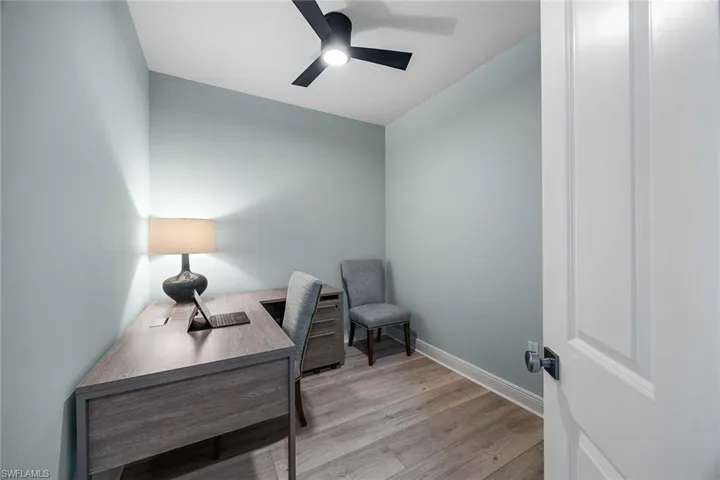 10620 Gulf Shore Dr 203, Naples, Florida 34108